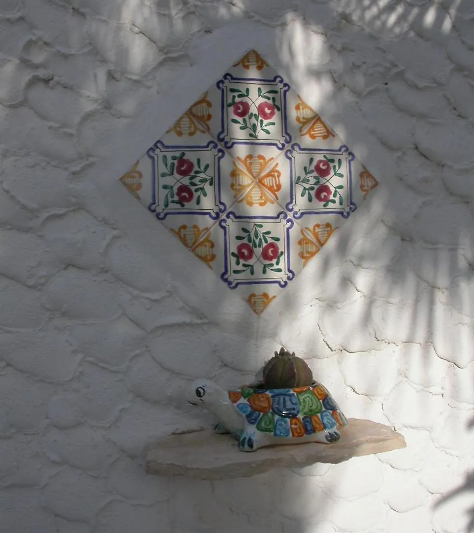 Hotel Macondo Lampedusa 3*,