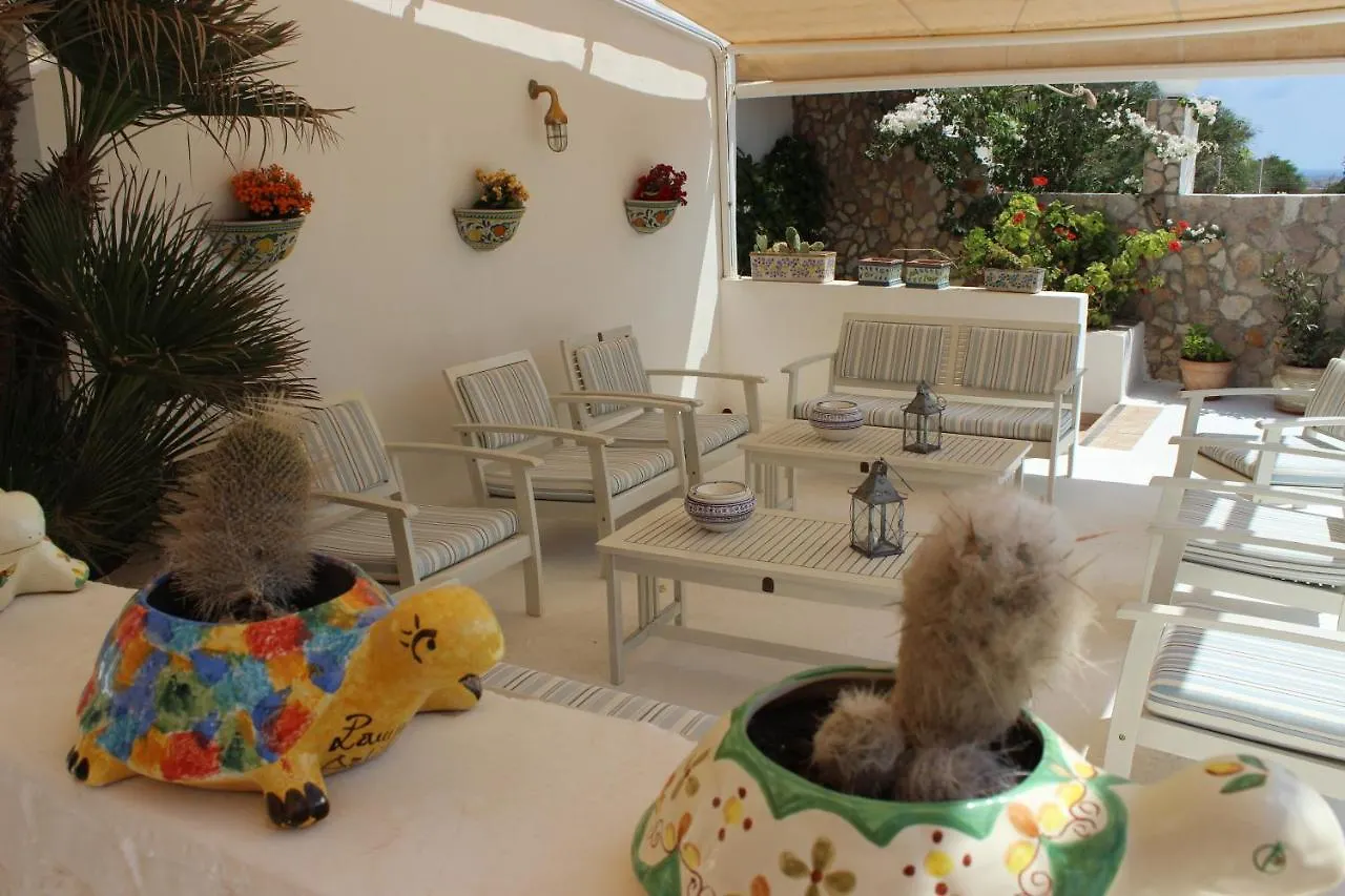 Hotel Macondo Λαμπεντούζα